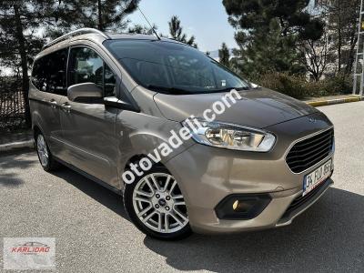 Ford Tourneo Courier 2022 1.5 TDCi Titanium