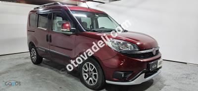 Fiat Doblo Combi 2016 1.6 Multijet Trekking