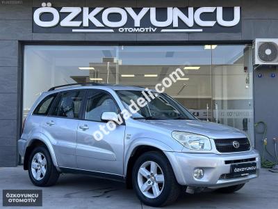 Toyota RAV4 2004 2.0