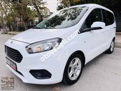 Ford Tourneo Courier 2022 1.5 TDCi Delux