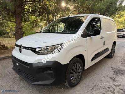 Citroen Berlingo 2025 1.5 BlueHDI Feel