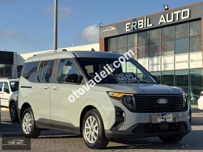 Ford Tourneo Courier 2024 1.5 EcoBlue Titanium