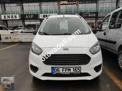 Ford Tourneo Courier 2021 1.5 TDCi Trend