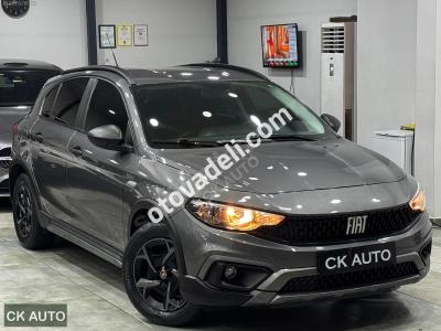 Fiat Egea Cross 2022 1.4 Fire Street