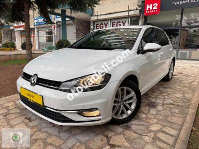 Volkswagen Golf 2019 1.6 TDI BlueMotion Comfortline