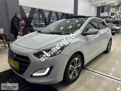 Hyundai i30 2015 1.6 CRDi Style Design Pack