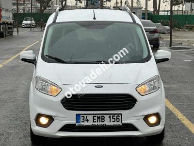 Ford Tourneo Courier 2021 1.5 TDCi Titanium
