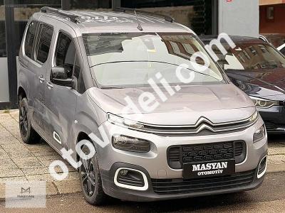 Citroen Berlingo 2022 1.5 BlueHDI Shine