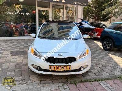 Kia Ceed 2013 1.6 CRDi Concept Plus
