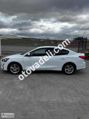 Ford Focus 2021 1.5 Ti-VCT Trend X