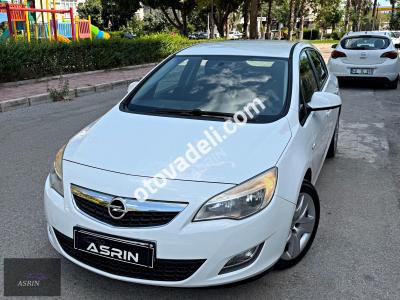 Opel Astra 2012 1.6 Edition