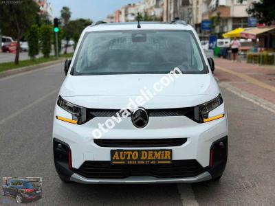 Citroen Berlingo 2025 1.5 BlueHDI Shine Bold