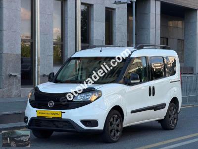 Fiat Doblo Combi 2021 1.6 Multijet Trekking
