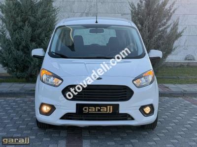 Ford Tourneo Courier 2021 1.5 TDCi Delux