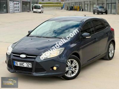 Ford Focus 2012 1.6 Trend