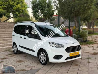 Ford Tourneo Courier 2022 1.5 TDCi Journey Trend