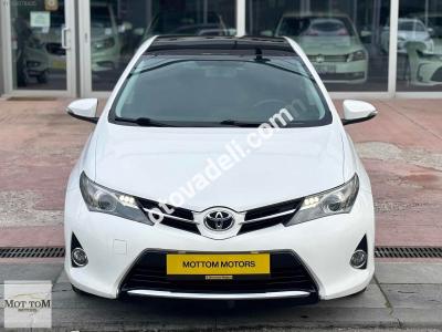 Toyota Auris 2013 1.4 D-4D Active Skypack