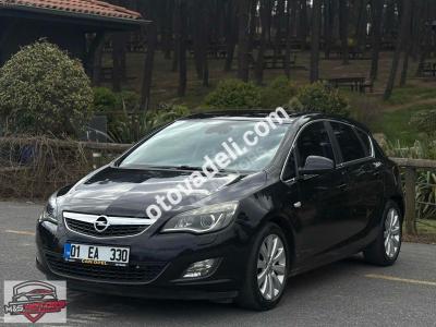 Opel Astra 2011 1.6 Cosmo