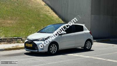 Toyota Yaris 2015 1.33 Cool Skypack