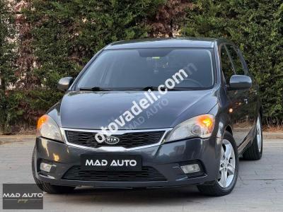 Kia Ceed 2011 1.6 CRDi Concept