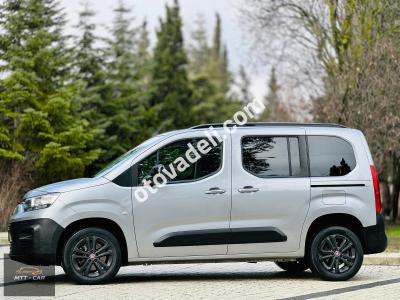 Fiat Doblo Combi 2023 1.5 BlueHDi Urban