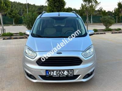 Ford Tourneo Courier 2014 1.6 TDCi Titanium
