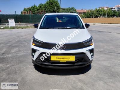 Opel Crossland 2022 1.2 T Essential