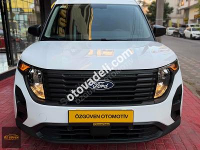 Ford Tourneo Courier 2025 1.5 EcoBlue Trend