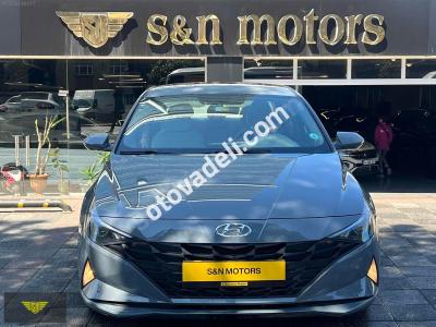 Hyundai Elantra 2021 1.6 MPI Style Comfort