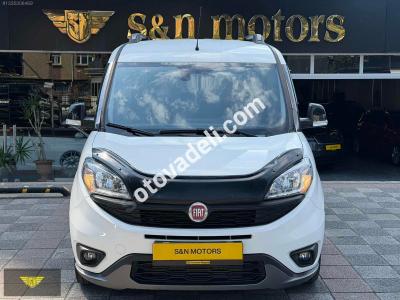 Fiat Doblo Combi 2022 1.6 Multijet Trekking