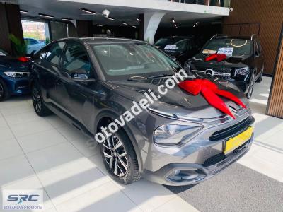 Citroen C4 X 2024 1.2 PureTech Shine