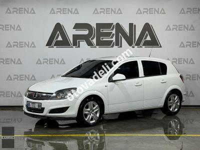 Opel Astra 2012 1.6 Essentia
