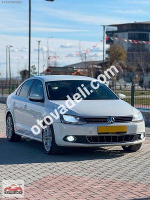 Volkswagen Jetta 2011 1.6 TDI Comfortline