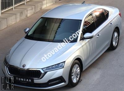 Skoda Octavia 2023 1.0 e-Tec Elite