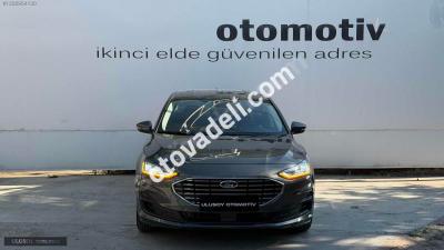 Ford Focus 2024 1.5 EcoBlue Titanium Stil