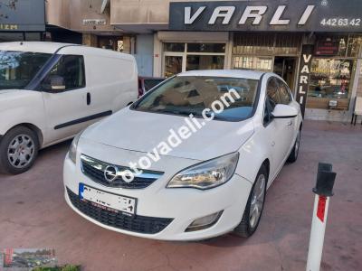 Opel Astra 2012 1.6 Edition