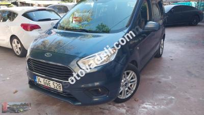 Ford Tourneo Courier 2023 1.0 EcoBoost Titanium
