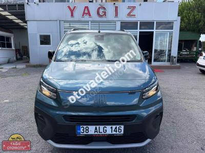 Fiat Doblo Combi 2024 1.5 BlueHDi Premio