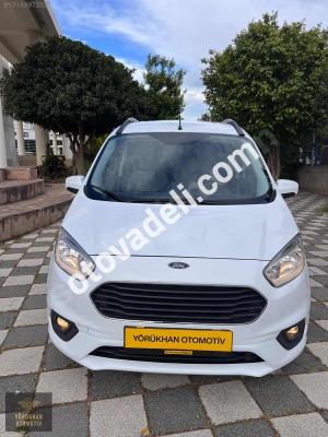 Ford Tourneo Courier 2023 1.5 TDCi Journey Titanium
