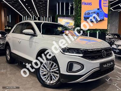 Volkswagen T-Roc 2023 1.5 TSI Life