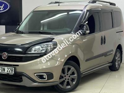 Fiat Doblo Combi 2022 1.6 Multijet Trekking