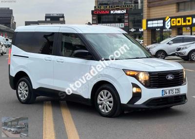 Ford Tourneo Courier 2024 1.5 EcoBlue Deluxe