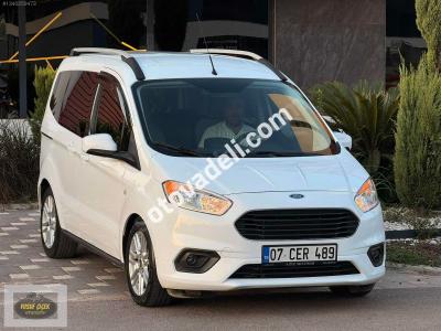 Ford Tourneo Courier 2023 1.5 TDCi Titanium
