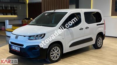 Fiat Doblo Combi 2024 1.5 BlueHDi Easy