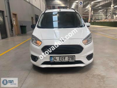 Ford Tourneo Courier 2021 1.5 TDCi Titanium