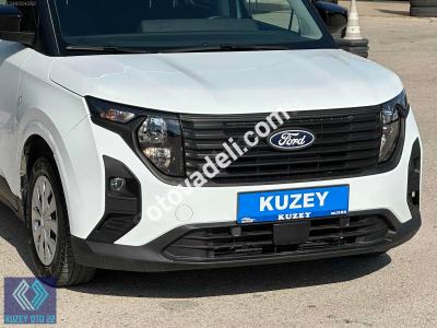 Ford Tourneo Courier 2024 1.5 EcoBlue Deluxe