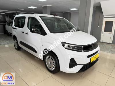 Opel Combo 2025 1.5 D Essential