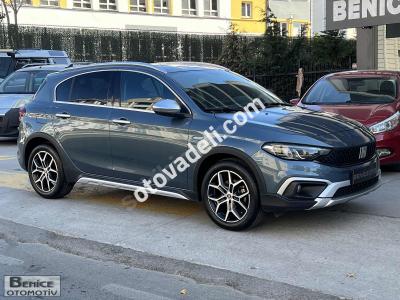 Fiat Egea Cross 2023 1.4 Fire Lounge