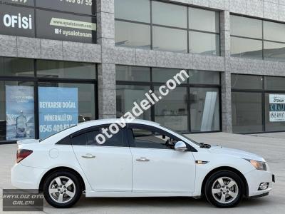Chevrolet Cruze 2011 1.6 LS Plus