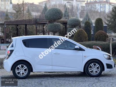 Chevrolet Aveo 2011 1.4 LT